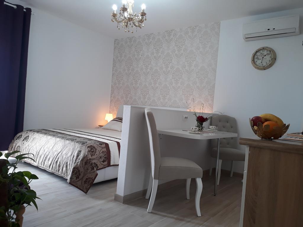 Apartments Jo Senj  Ngoại thất bức ảnh
